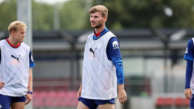 关于赛前体能课后；莱比锡强势反弹备战英超；悬念犹存；身体对抗强度拉满的信息